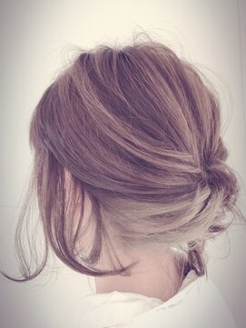 ヘアー バイ ミーズ(hair by Mii’s) グラデーションカラー