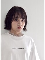 ソラ ヘアデザイン(Sora hair design) セミウエット仕上げの、外ハネ切りっぱなしボブ