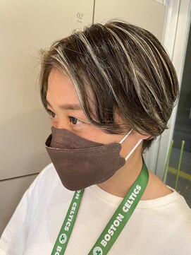 シールドヘアー 沖縄 新都心(C'LD Hair) 【 C’LD 】お客様スタイル_コントラストハイライトショート