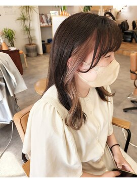 ヨハク(yohak) インナーカラー×ミルクティーベージュ