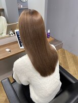 シカ 神戸三宮元町店(Cica)&nbsp;髪質改善 ベージュ 神戸 三宮美容室 UPTOGLOSS 元町