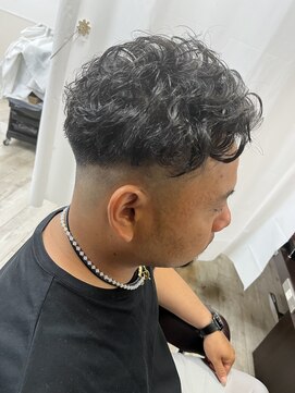 ビューティークラブジェイ アルパーク前店(Beauty club.J) フェードカット＋パーマ