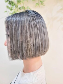 ヘアメイク アージュ 天神西通り店(HAIR MAKE age) 10代20代艶感丸みボブ×透明感ハイトーンアッシュカラー