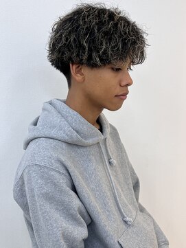 アルマフォー(Alma four) <王道>波巻きスパイラル×ハイライト