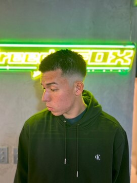 グリーディーフォックス 代々木(Greedy FOX) 波巻き/ハイライト/マッシュパーマ/ウルフ[シェービング]