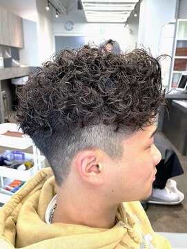 ノイセル 西本町(Noisyle) guest snap 2ブロックショート×プードルパーマ