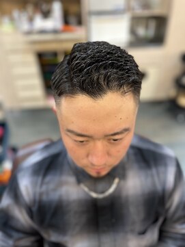 銀座マツナガ 浅草店 スキンフェード濡れパン/アイロン/アップバング/バーバー