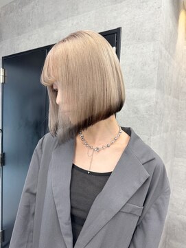 テイス 新宿(TACE) エンドカラー[ネビージュ/黒髪/小顔/新宿]