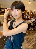 【タイトなシルエットが可愛い】コンパクトショート