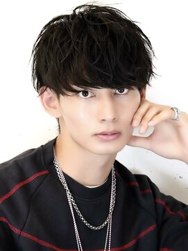 アーリー(Ali'i) ソフトツイストパーマ韓国マッシュウルフサイドパートグレー