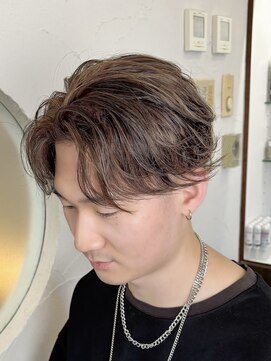 ヘアメイク シンズ レインボー(Hair Make SHIN'S RAINBOW) メンズハイライト/ベージュカラー/ブリーチ/高松