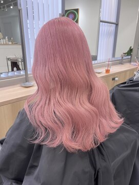 ペレ 渋谷(PELE) イメチェン/ホワイトブロンド/外ハネボブ/ワイドバング/渋谷