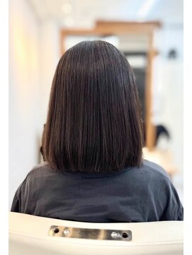 オーワンシーオー(o1co) 【 美髪矯正 / 縮毛矯正 / 髪質改善 / バージン毛 】