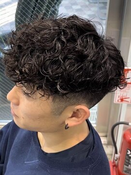 フィフス(fifth) 原宿メンズスペインカール外国人パーマサーフカールラルフカール