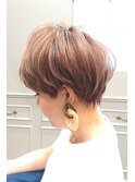 ショートボブ