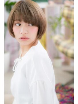 ヘアアンドビューティー ミック(Hair & Beauty miq) ペールカラーｘ斜めバング前下がりナチュラルマッシュc1