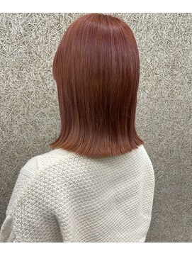 シー 浦安(SEA) 透明感ピンクベージュ×肩上切りっぱなしボブ