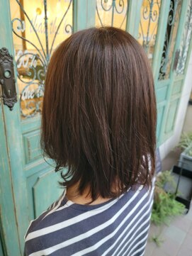 クララデアンシュシュ クララ店(Kurara de UN CHOU-CHOU) グレージュ