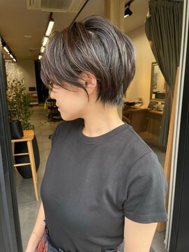 ロット 横浜(lot) 丸みショート/くびれヘア/美髪[横浜駅]