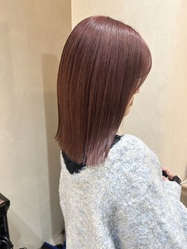 ヒビヲ(HIBIO) ショートボブ切りっぱなしボブタッセルボブ長めボブダブルカラー