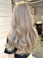 ラビス 浦和(Lovis) 黒髪カタログ/ボブルフ/ネビージュ/ワンレン/スペインカール