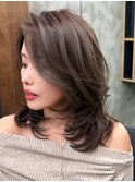 色気　顔周りレイヤーカット