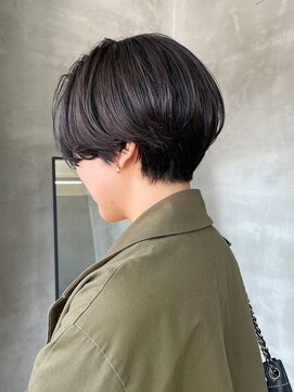 テトヘアー(teto hair) ハンサムショートセンターパートショートカット長め前髪前下がり