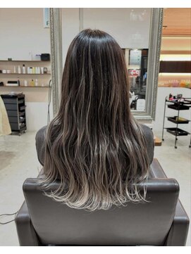 リッシュ ユーカリが丘店(Lish) 【Balayage】