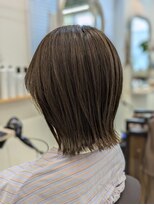 アオカマクラ(a-o Kamakura)&nbsp;赤み　対　オリーブ　＝　オリーブの勝ち