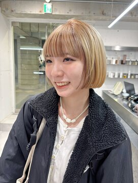 ダブ アオヤマ(DaB AOYAMA) ボブ/ローライト/ブリーチ/ベージュ/ハイトーン/デザインカラー