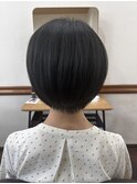 レイヤー×前下がりボブ