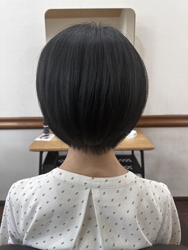 キャティドゥ(CATYdeux) レイヤー×前下がりボブ