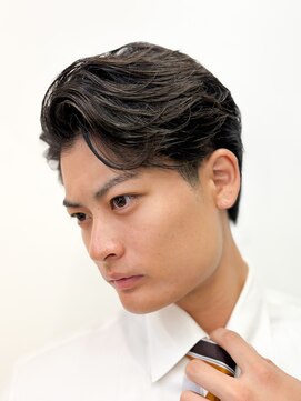 フィルムス 横浜(FILMS) 大人男子/フェザーパーマ/毛流れパーマ/横浜