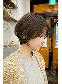 まわりと差がつく小顔ショート×アイスグレーラテ