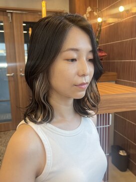 エリマバイフィフス 調布(elima by fifth) インナーカラーイヤリングカラーミルクティーベージュグレージュ