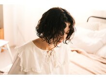 ショートカット・パーマはじめお洒落を楽しむ女性に人気◯