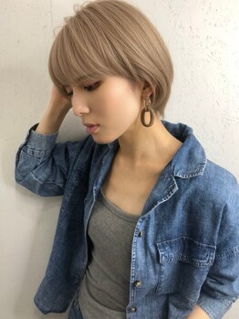 ラグナ(LAGUNA)の写真/顔周りのデザインにこだわり、骨格や髪質を見極めてカット。あなたに似合うショートスタイルをご提案。
