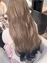 ユナイテッドビューティーウェストコースト(UNITED BEAUTY WEST COAST) 透明感ミルクティーベージュ×暗髪エンドカラー