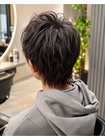 ウルッシュ(Urlush) 無造作に決まる束感メンズウルフ