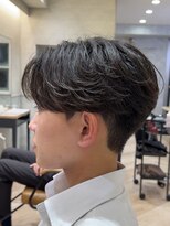 レイズ 名古屋駅(RAYS)&nbsp;毛流れニュアンスフェザーパーマ刈り上げセンターパート h