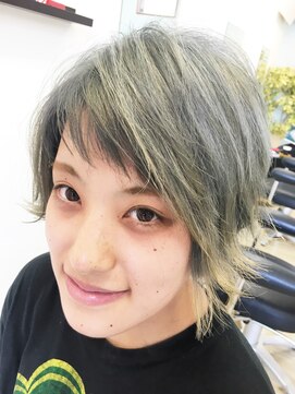 ヴァニラ(Vanilla) Wカラー#ショート#アッシュ