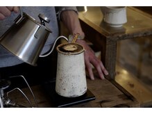 イセル(isel)の雰囲気（作家さんの器でハンドドリップのコーヒーをお出します。[理容室]）