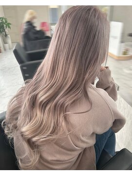 ミニョン(mignon) 韓国/ダブルカラー/ブリーチ/ピンク/学割U24/新越谷/南越谷/草加