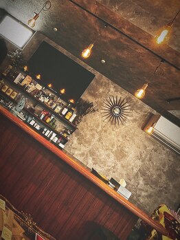 バロン(BARON)の写真/特殊パーマと頭皮ケアの両軸で、髪と頭皮の悩みに寄り添うプライベートサロン《BARON》