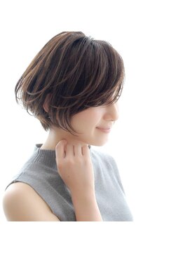 DAMANI 表参道 髪質改善/ヘッドスパ/ハイライト/白髪染め/白髪ぼかし/縮毛矯正 似合わせカット/ミディアムレイヤーカット[表参道駅]