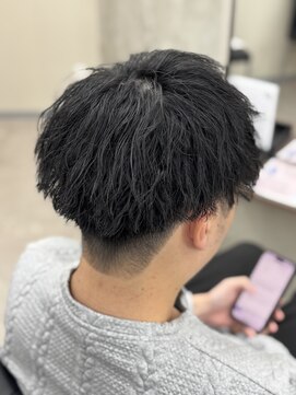 スウェル 稲毛店(Swell) MEN’S HAIR/サーフカール/刈り上げセンターパート/稲毛