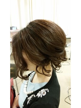 ヘアメイク アンク アップスタイル