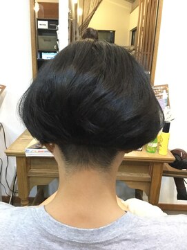ヘアーアトリエクレリエール(Hair Atelier Clairie'RE) 変則ボブ