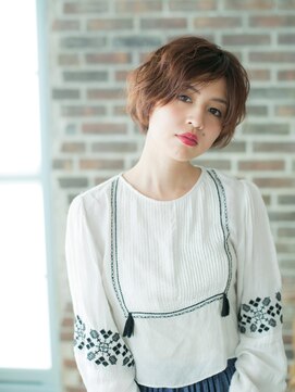 美容室 ロンドコレクション けせ毛風ふんわりショート