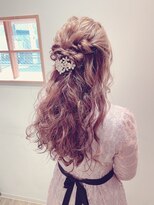 アオノア(Aonoa)&nbsp;華やかハーフアップ